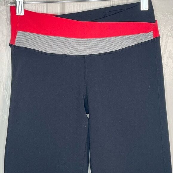 Lululemon Astro Wunder Under Crop Leggings Sz 6 Black Pink Gray - Picture 2 of 12
